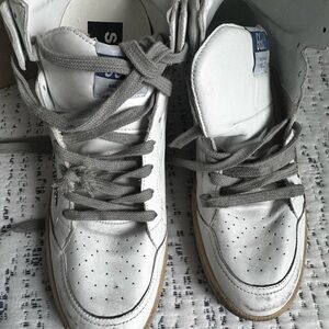 New Golden Goose  sold out Sky -Star Sneakers with Gray Laces